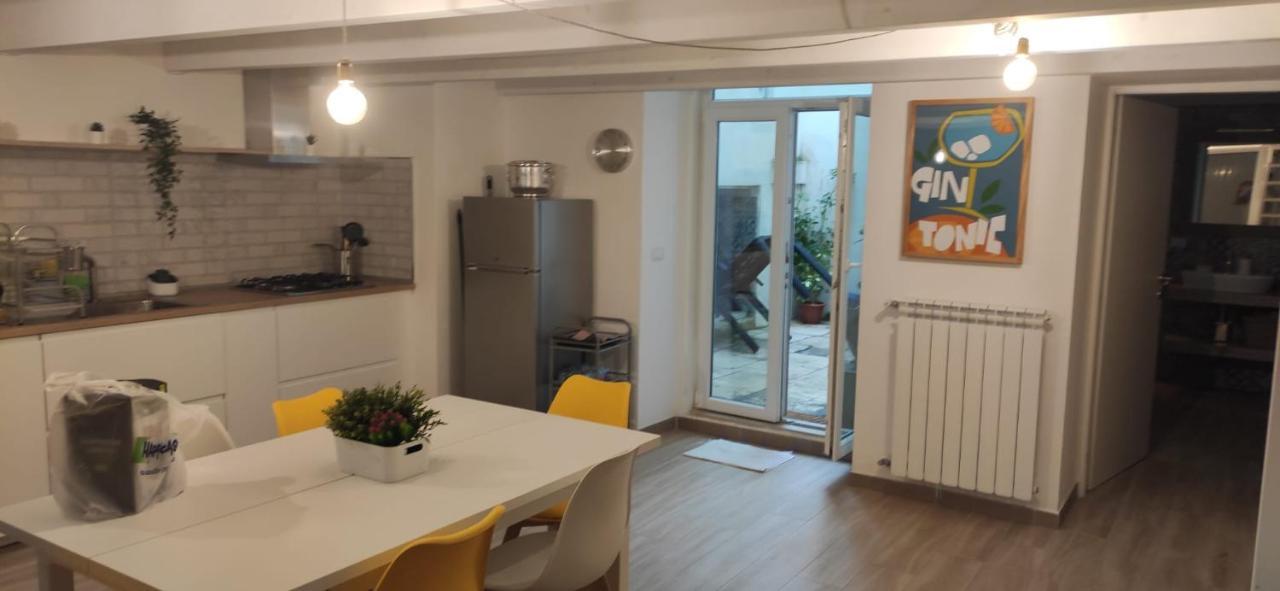 Casamas Villa Brindisi Eksteriør bilde